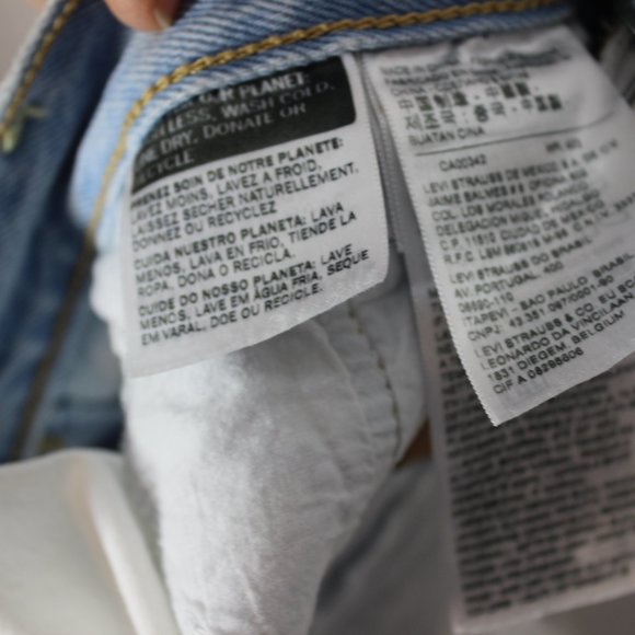 LEVIS Button Fly Cut Off Jean Shorts Distressed 26 - Picture 9 of 11